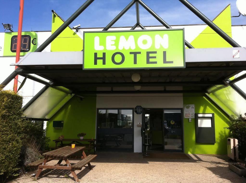 Lemon Hotel Dreux Chartres Екстериор снимка